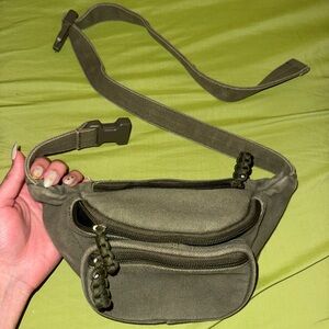 Brandy Melville Green Belt Bag